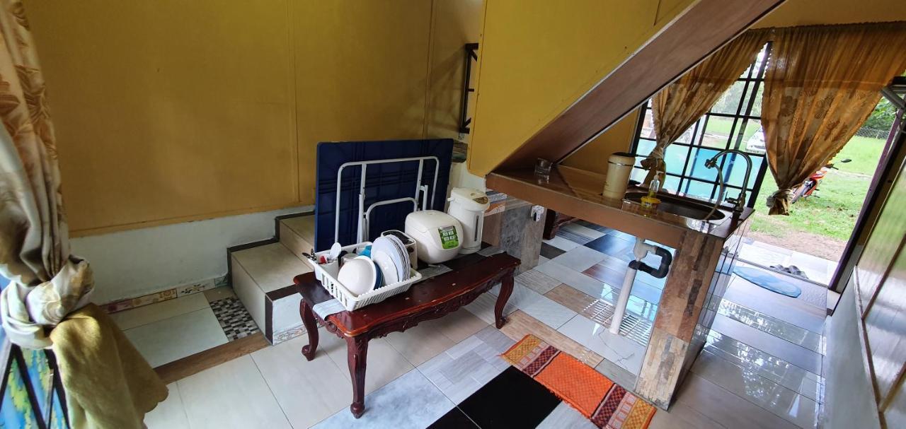 Chalet Kampong Semawar Kuala Kangsar Exterior foto