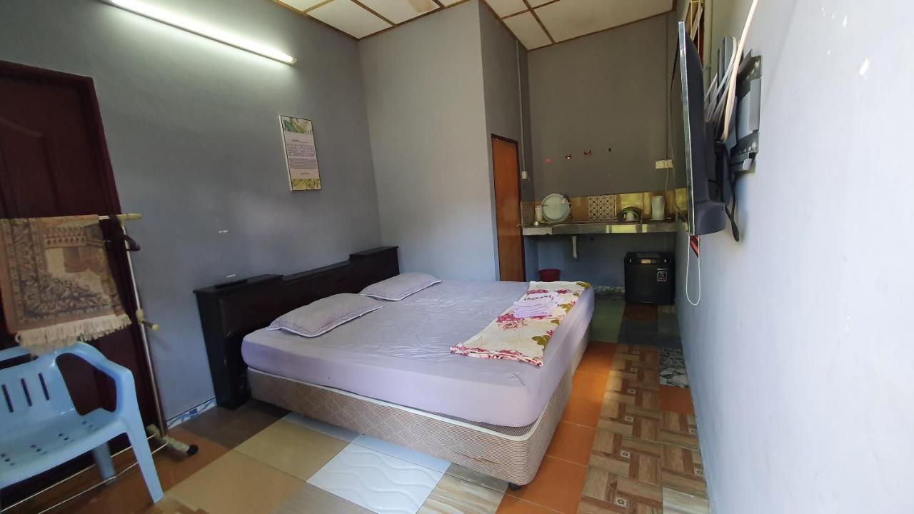 Chalet Kampong Semawar Kuala Kangsar Exterior foto