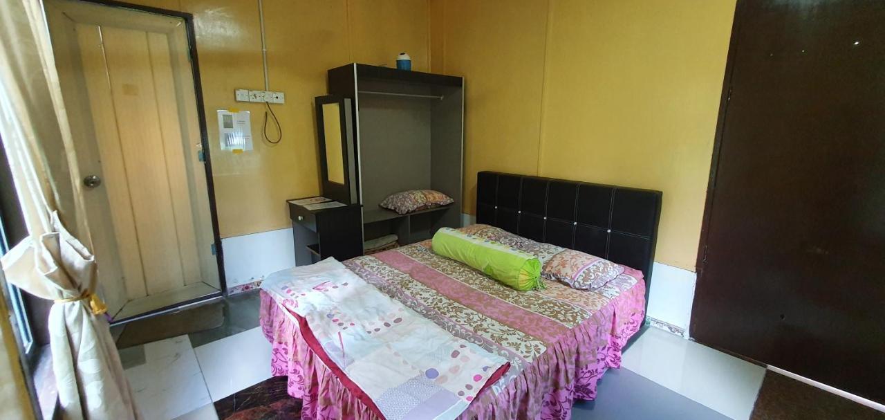 Chalet Kampong Semawar Kuala Kangsar Exterior foto